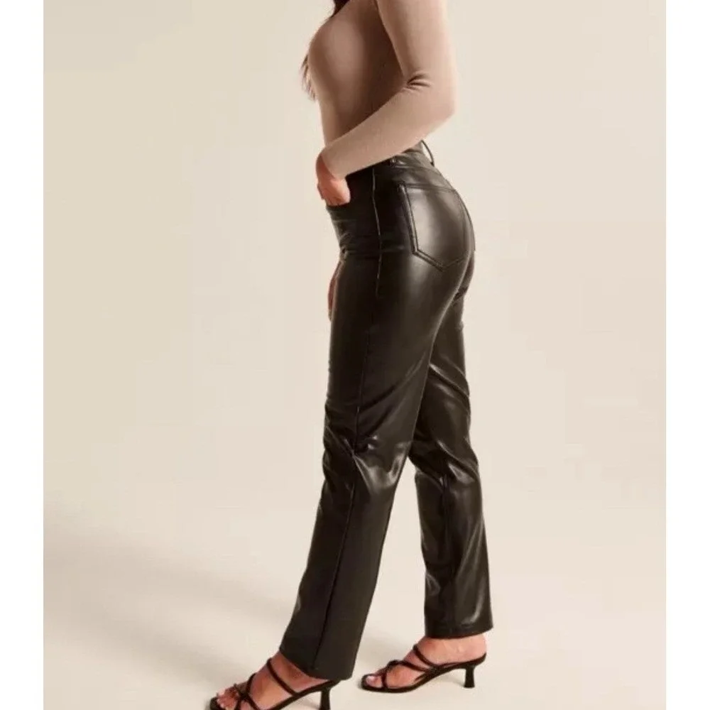 Abercrombie & Fitch Curve Vegan Leather 90s Straight High Rise Pant‎ Black 44W